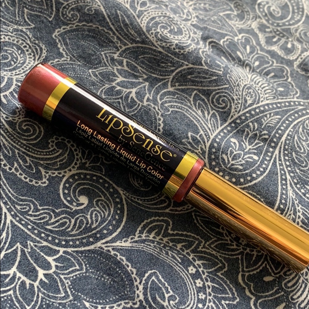 LipSense Violette long-wear lip color